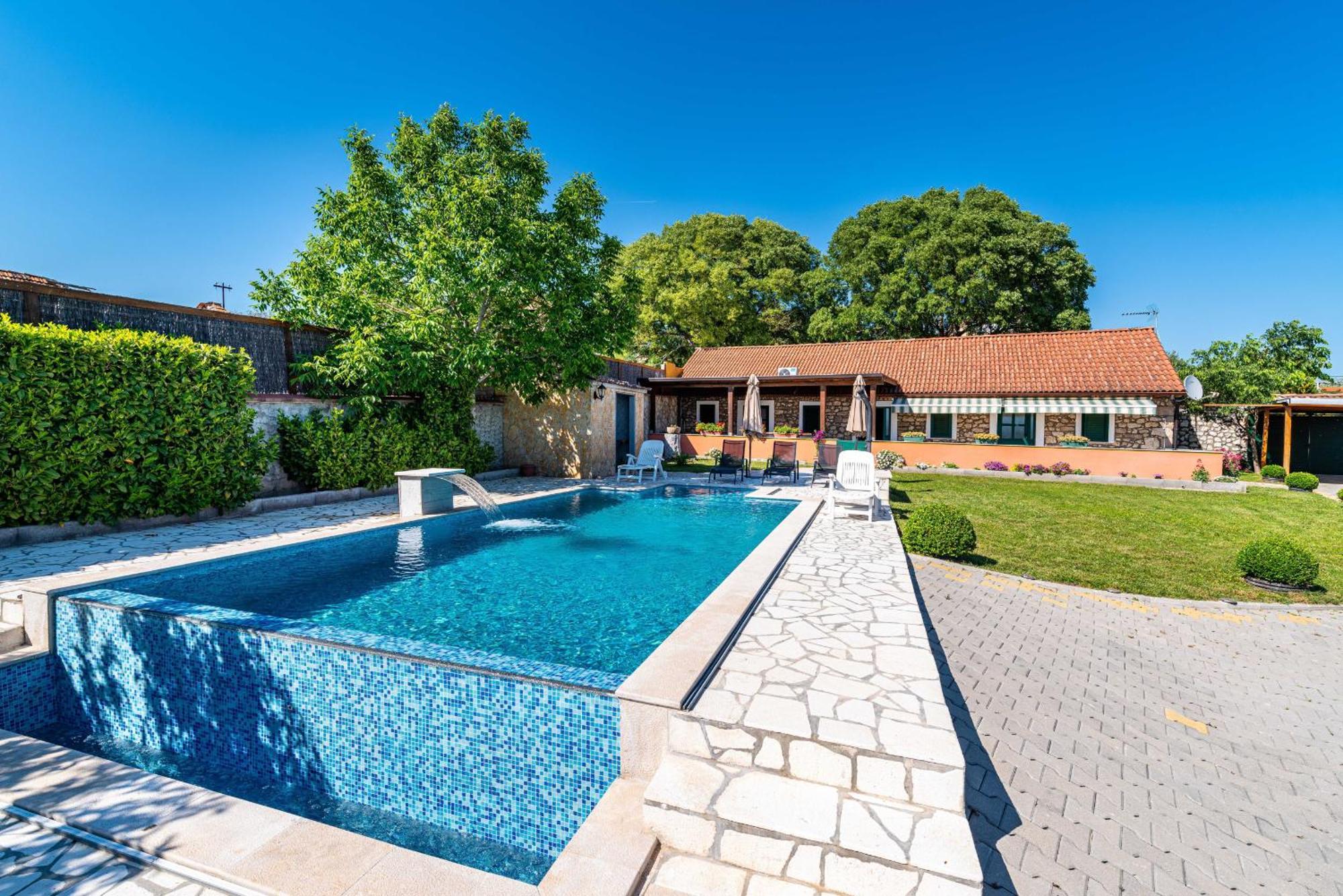 Holiday home My Dalmatia - Authentic Stone House Momo With Private Infinity Pool